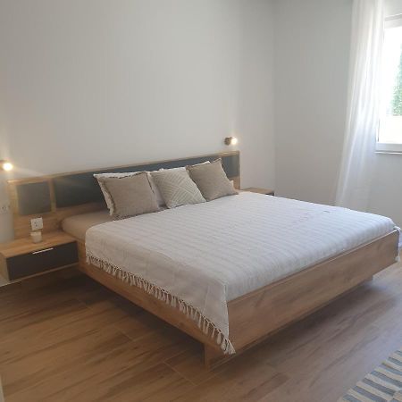 Pina Tourist Apartments Vodice Ngoại thất bức ảnh